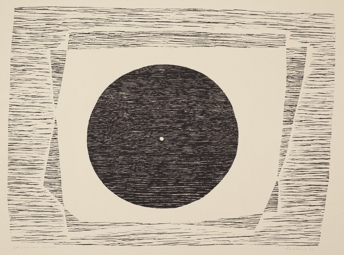 Schwarzer Kreis (Black Circle) by Josef Albers